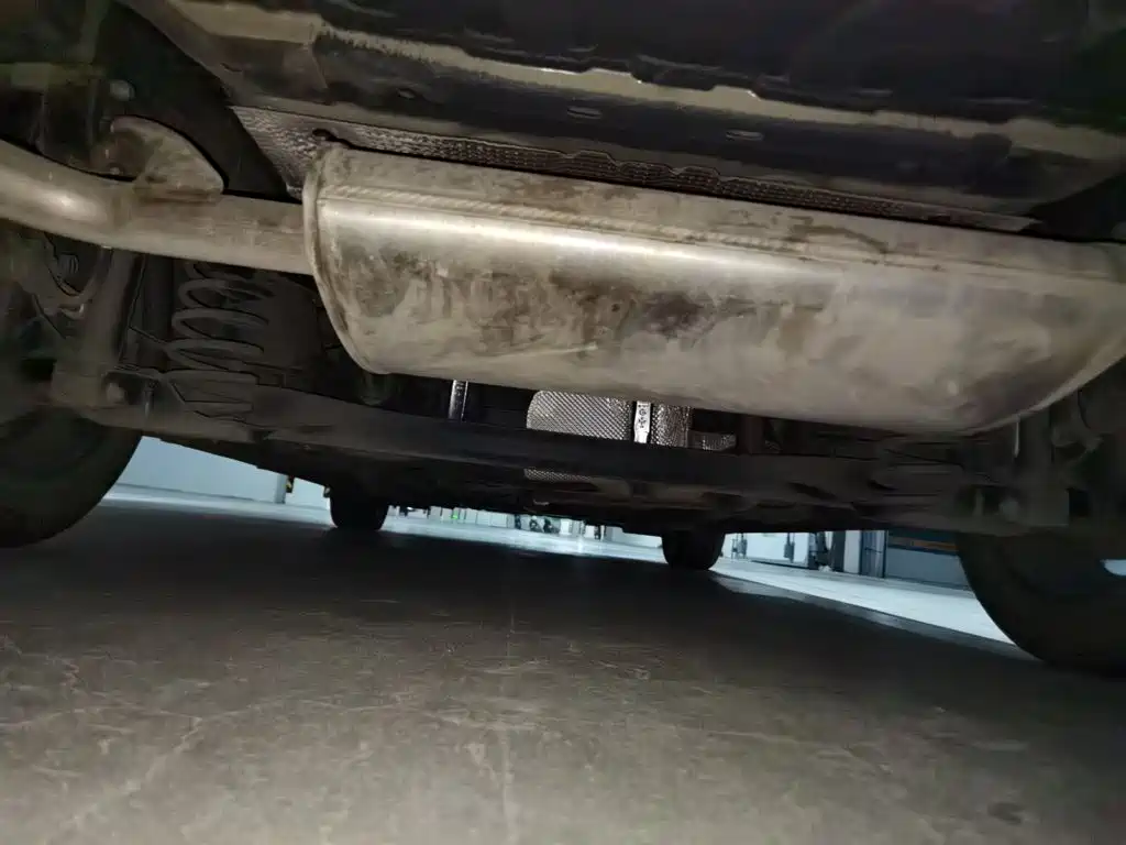 Фото 25 - Geely Emgrand