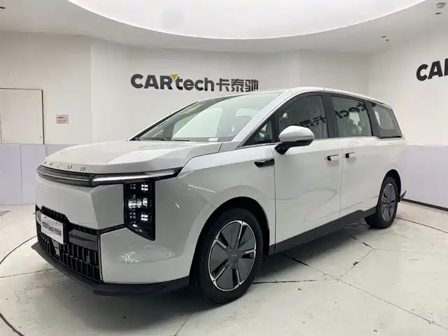 SAIC MAXUS EVERYONE 7