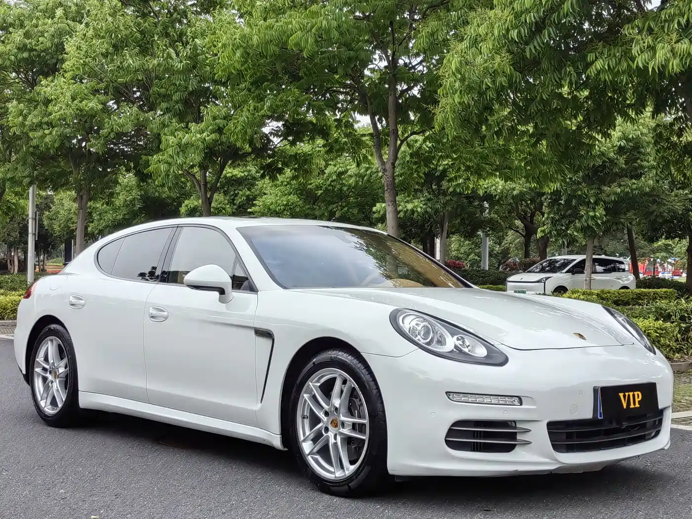 Porsche Panamera 2014 Panamera 4 3.0T фото 3
