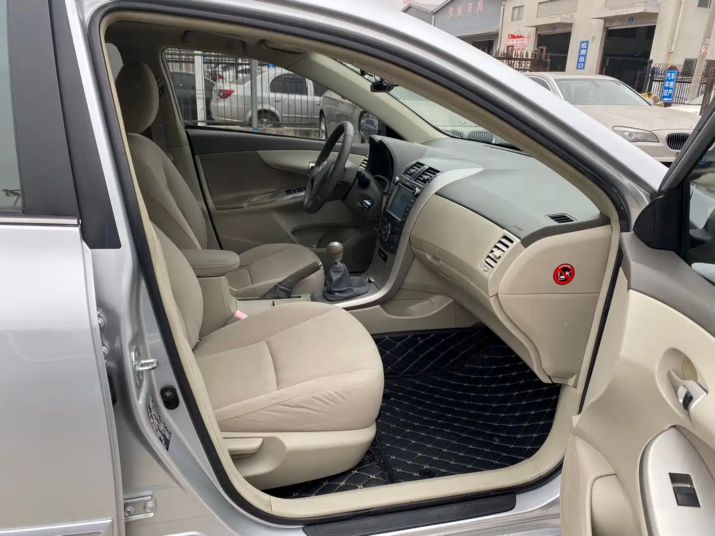 Toyota Corolla 2008 1.8L Manual GL-i Sunroof Special Edition фото 4