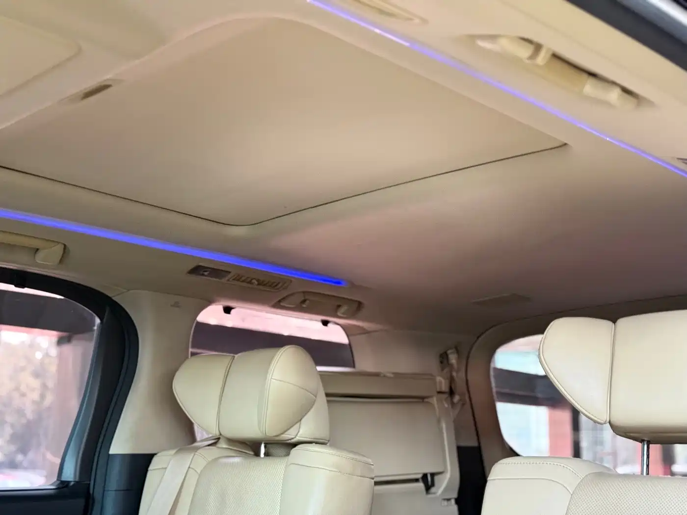 صورة 9 - Toyota Alphard