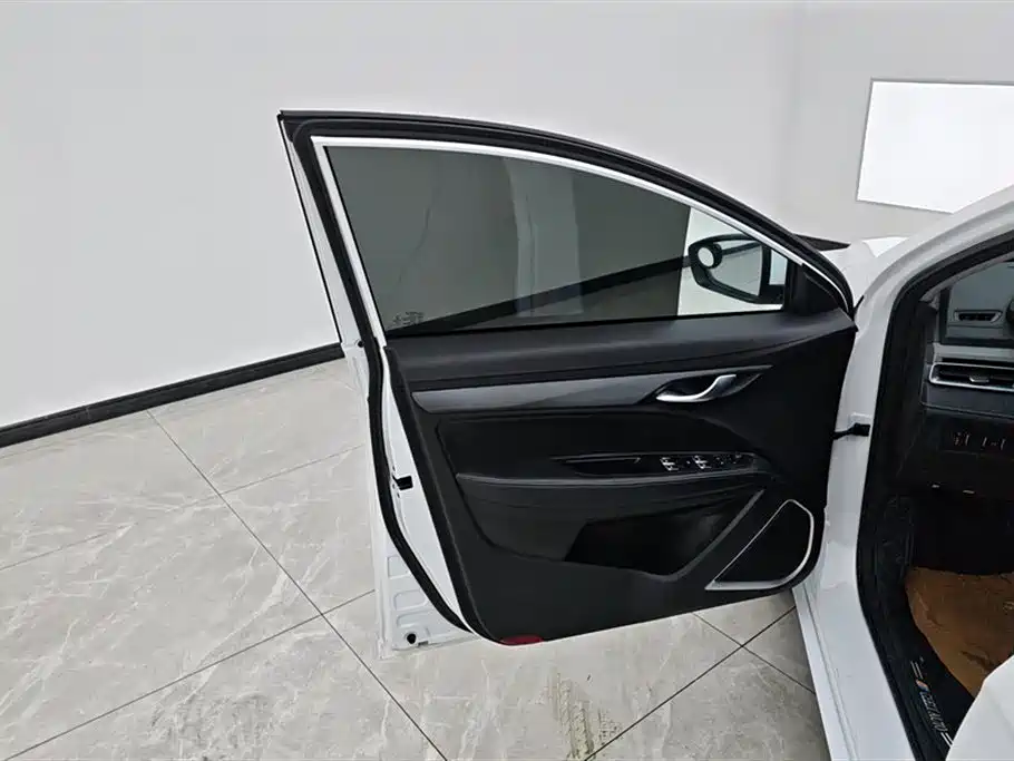 GEELY AUTOMOBILE EMGRAND