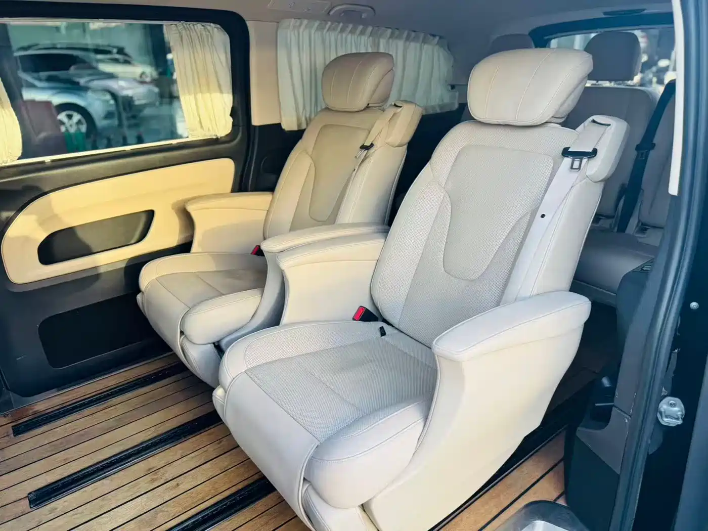 Mercedes-Benz Vito 2018 2.0T Business Edition China VI фото 3