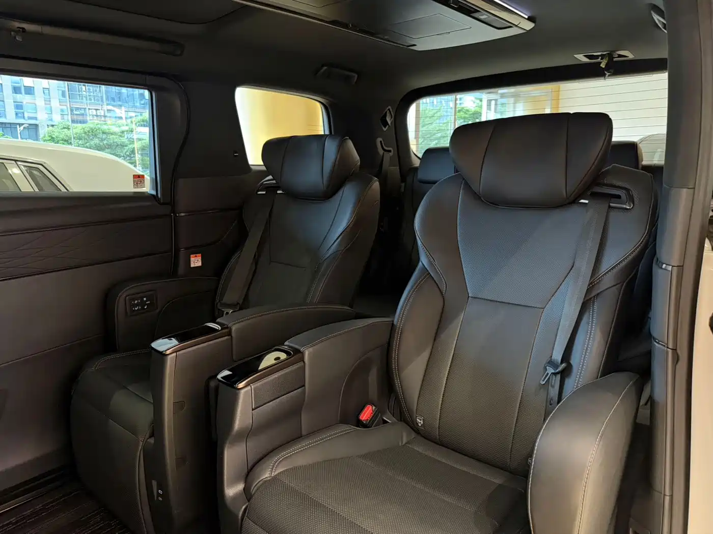 Toyota Alphard 2026 2025 Hybrid 2.5L Prestige Gold Edition