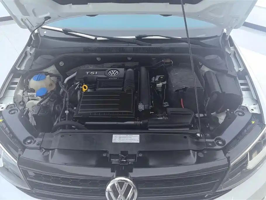Volkswagen Sagitar 2017 180TSI Auto Exclusive Edition фото 10