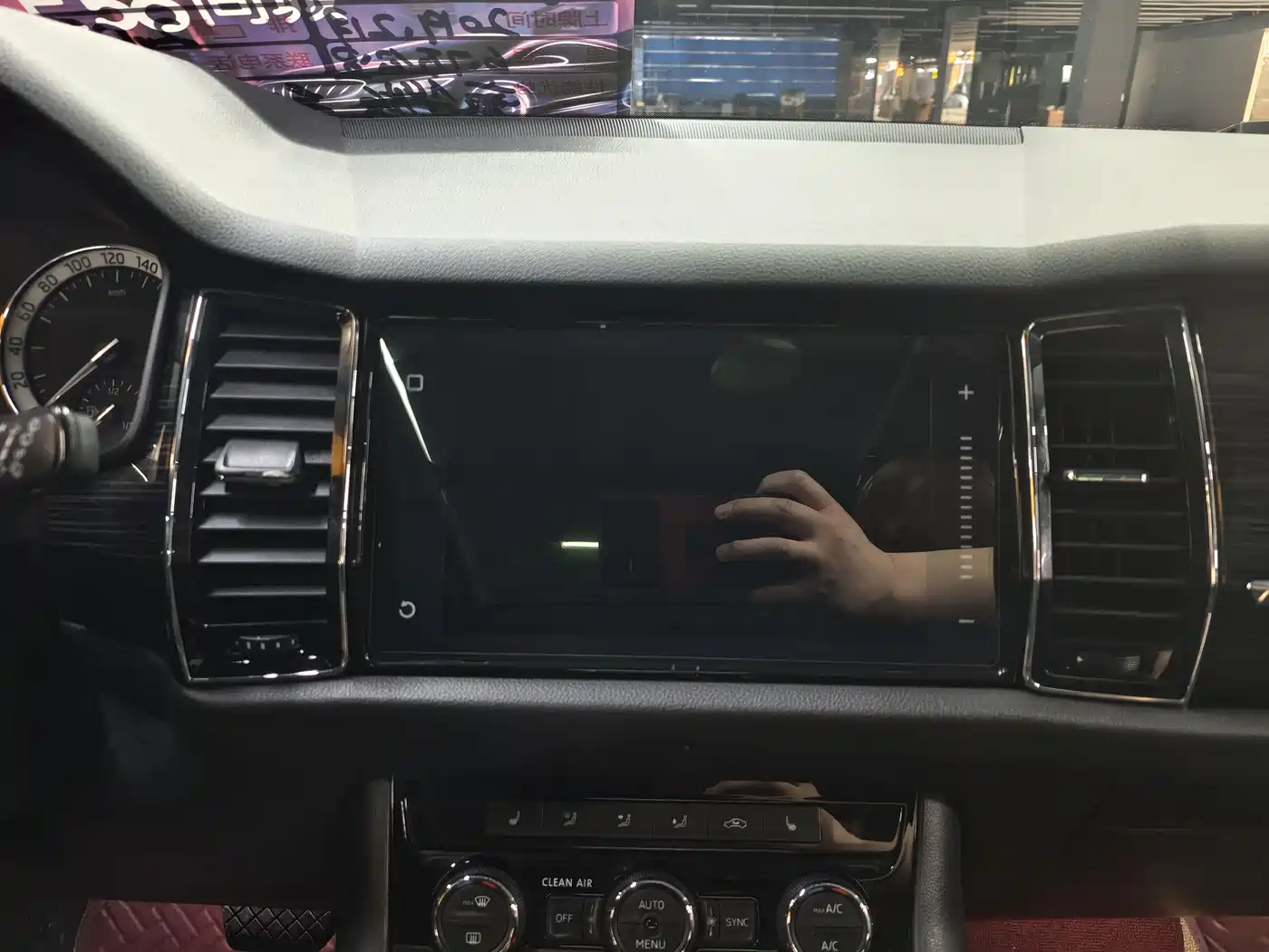 Škoda Kodiaq 2018 Facelift TSI330 5-seat 2WD Premium Luxury Edition фото 15