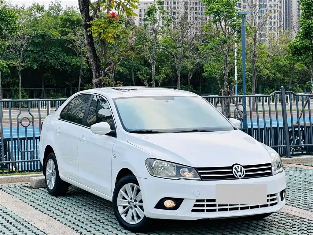 Volkswagen Jetta 2015 Value Edition 1.6L Automatic Comfort фото 3