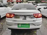 Фото 6 - Geely Vision