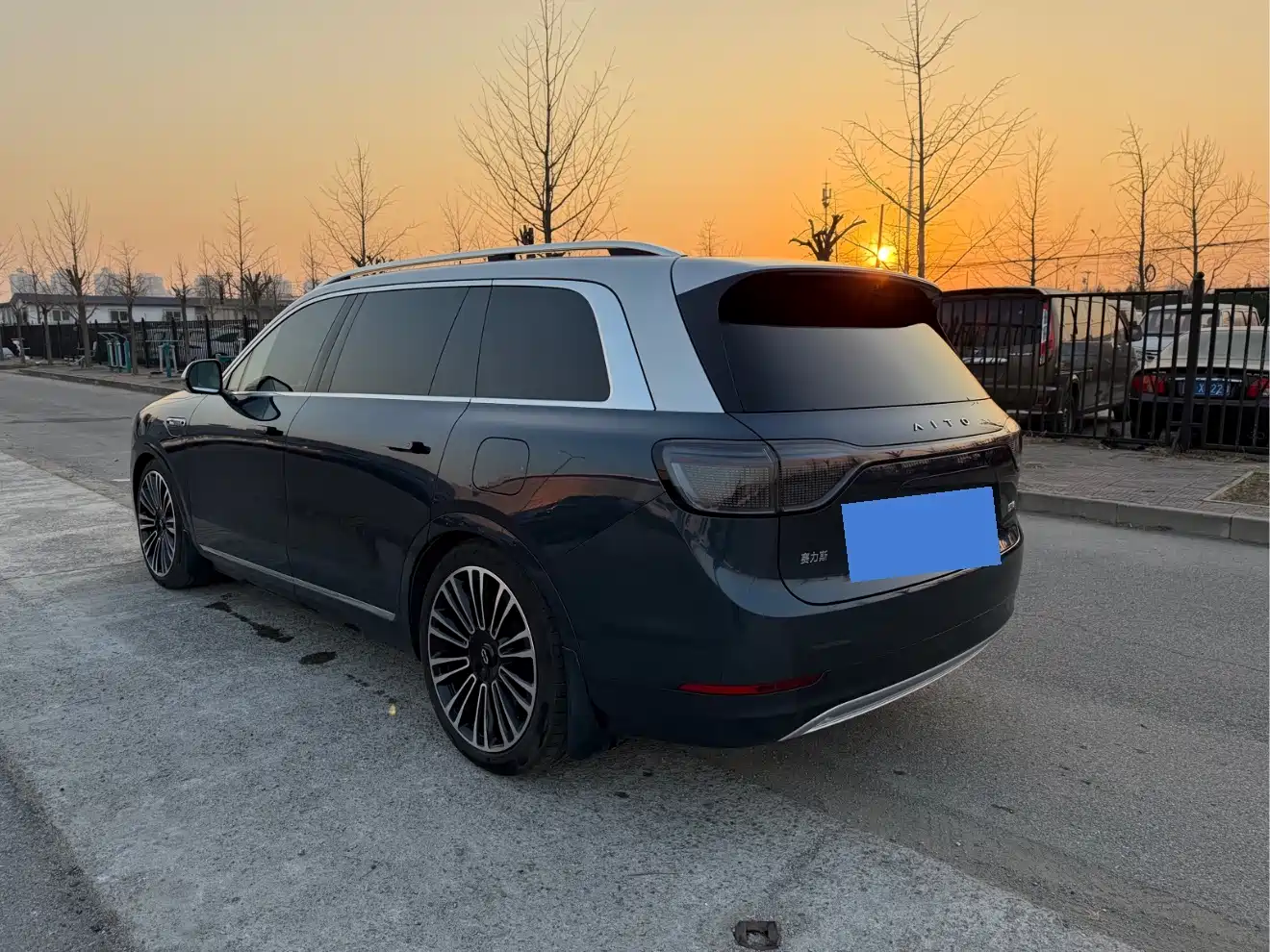 AITO Wenjie AITO M9 2024 Range Extender Ultra 52kWh 6-seater фото 7