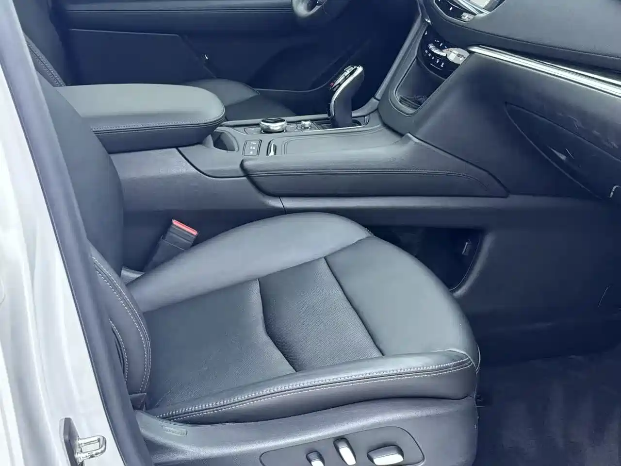 Cadillac XT5 2020 28T Luxury Model фото 11