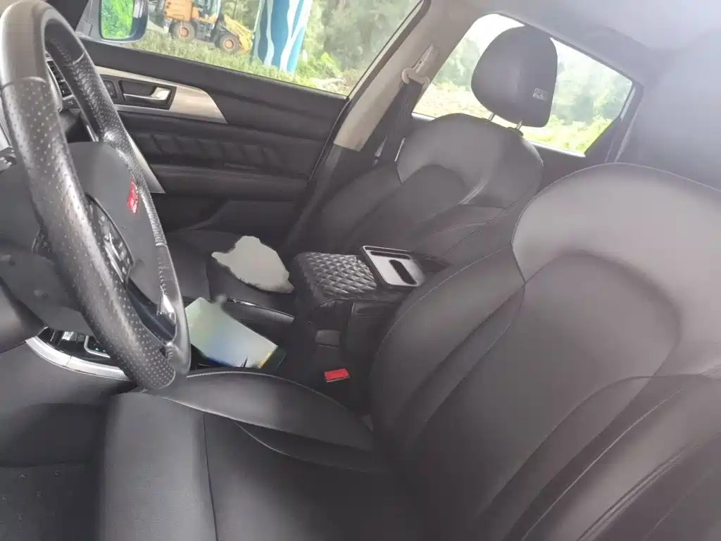 Фото 8 - Haval H2