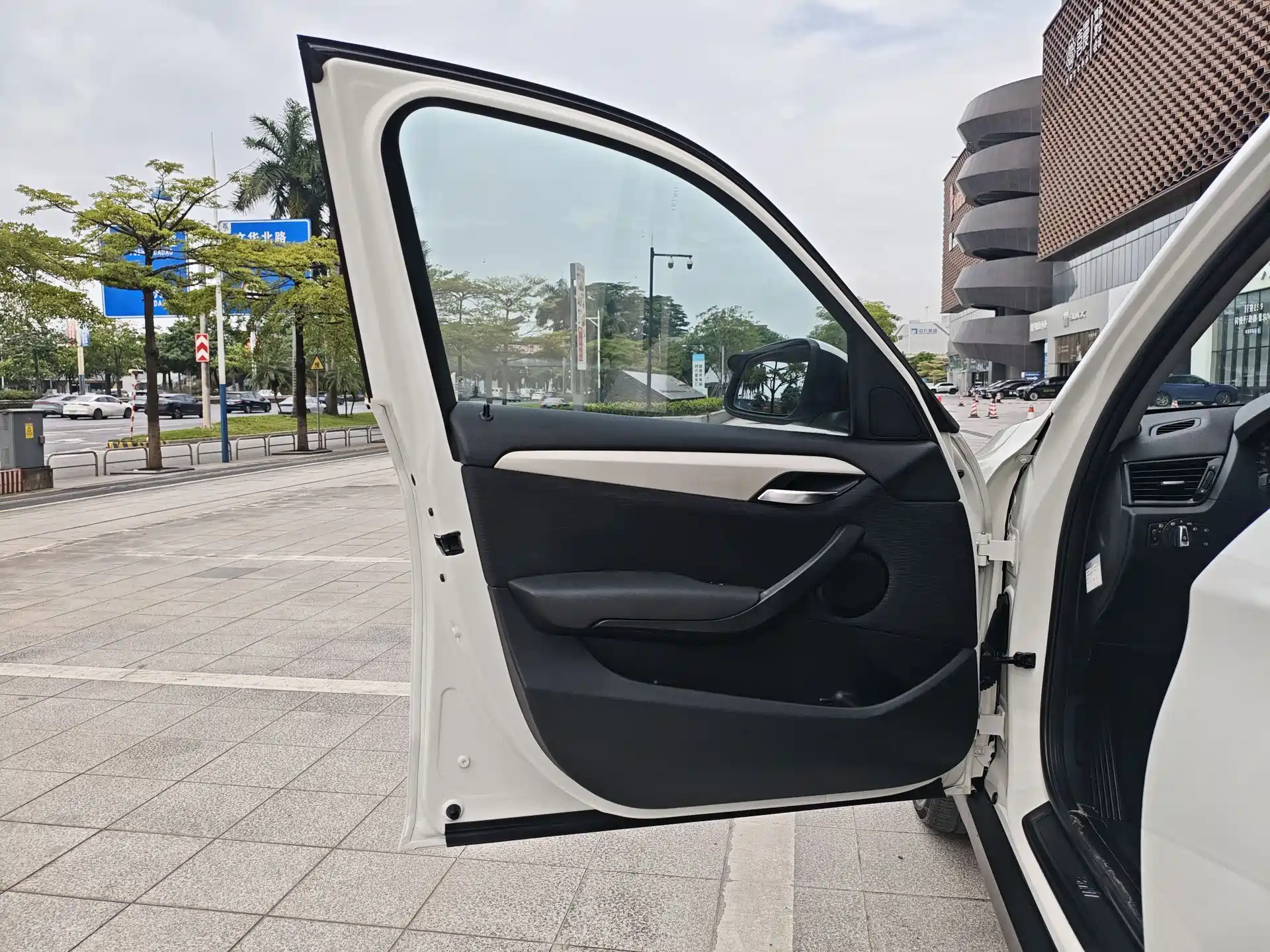 Фото 15 - BMW X1