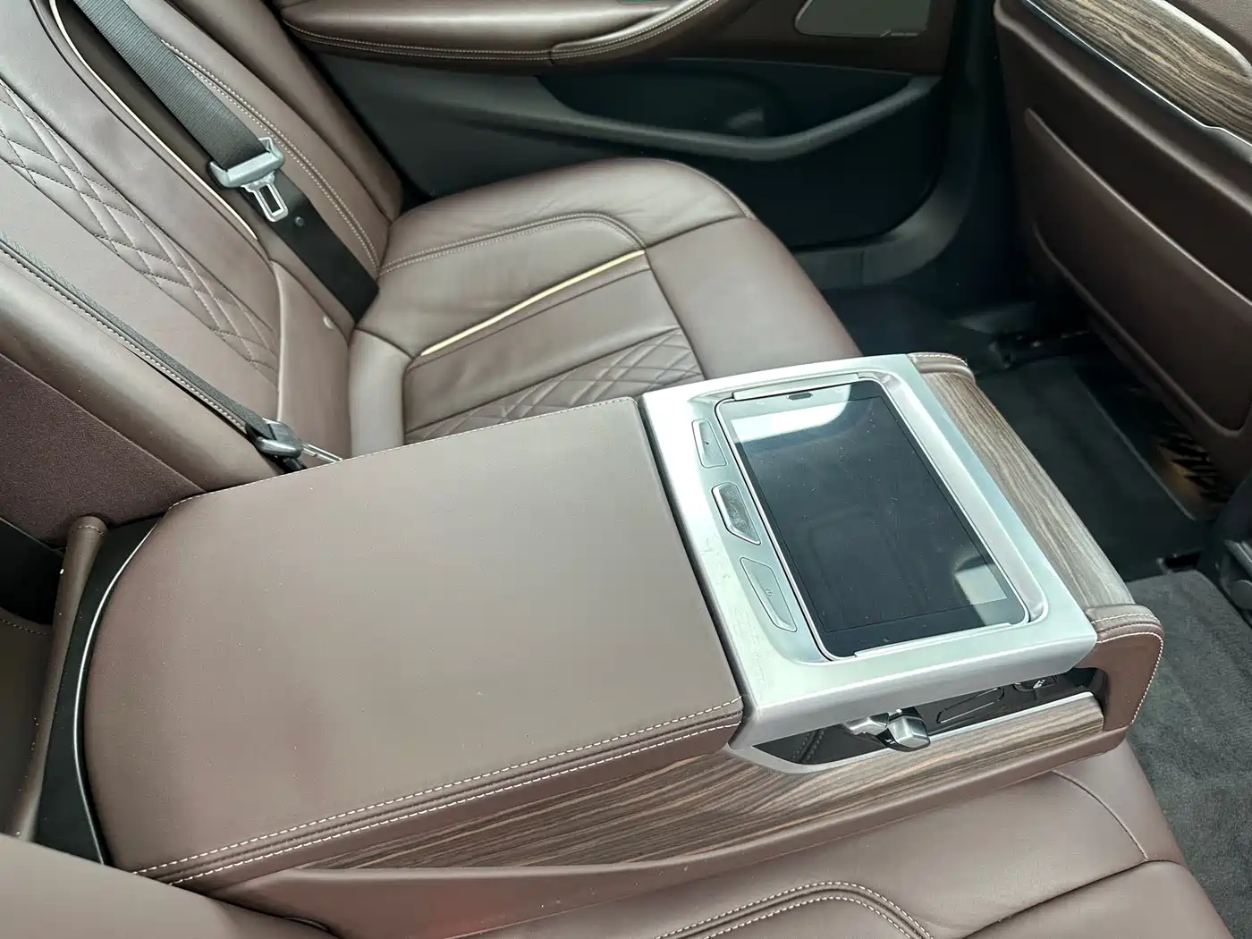 BMW 5 Series 2020 530Li Premium Luxury Package фото 14