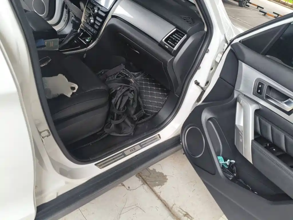 Фото 20 - Haval H2