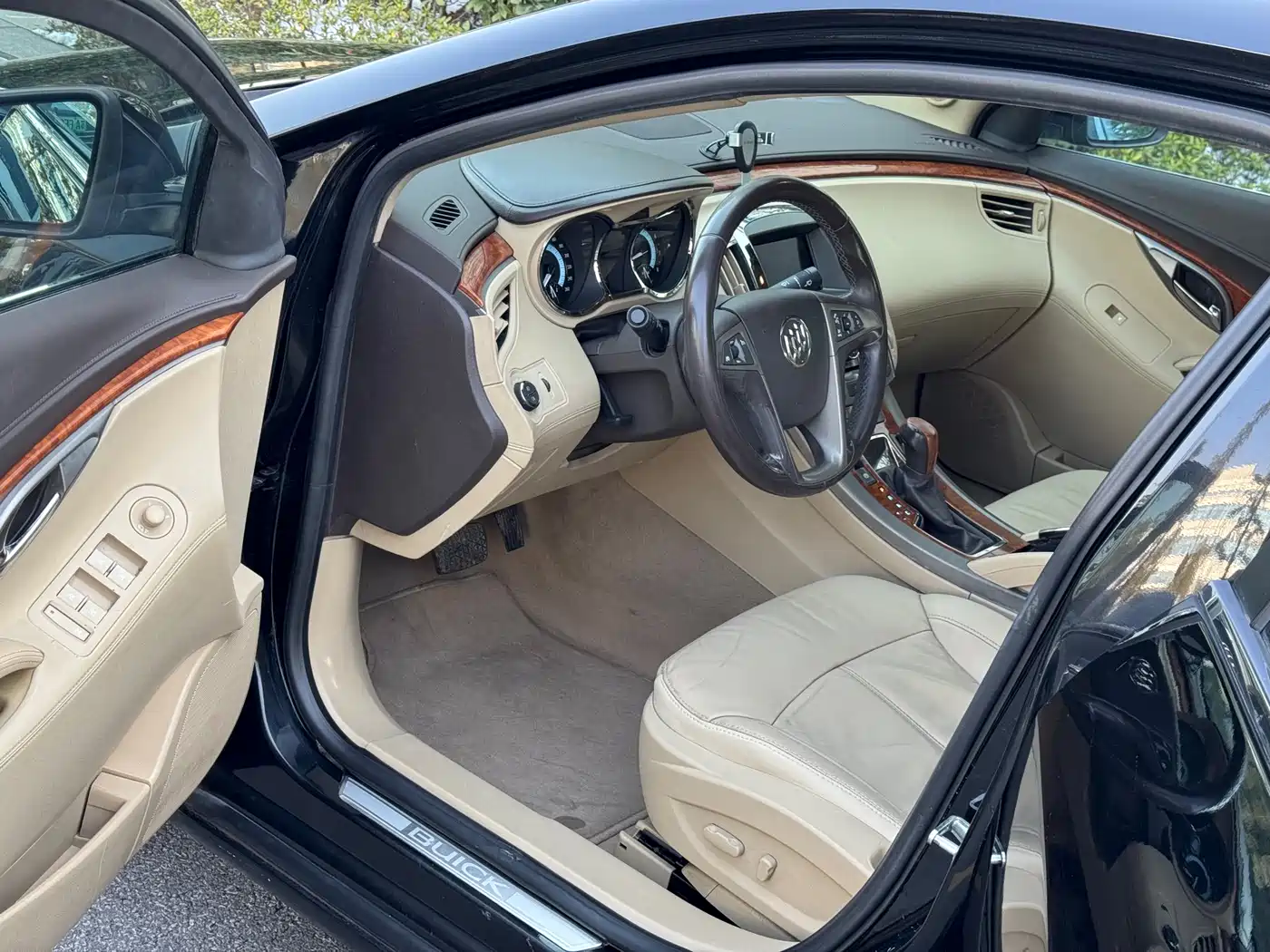 Buick LaCrosse 2011 2.4L SIDI Luxury Edition фото 17
