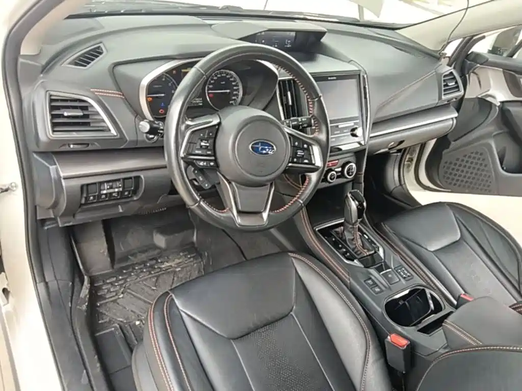 Фото 10 - Subaru XV