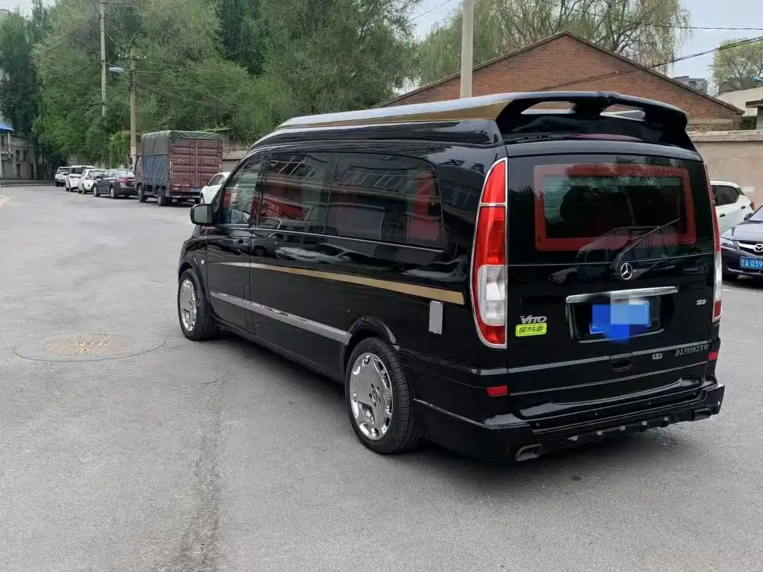 Mercedes-Benz Vito 2013 Model 3.0L Elite Edition фото 9