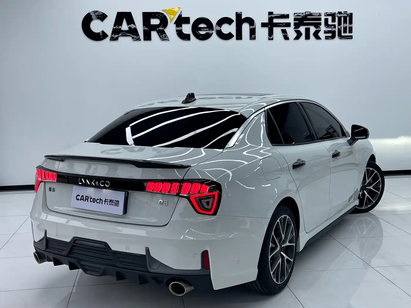 Lynk & Co 03 2022 1.5TD DCT Power Pro фото 3