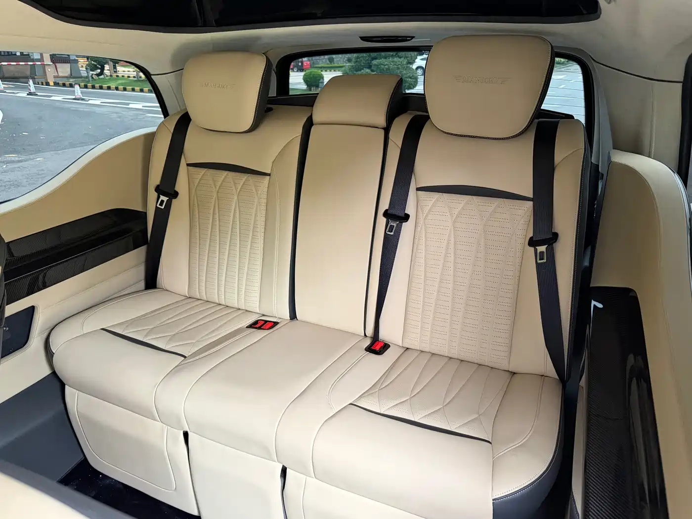 Mercedes-Benz V-Class 2022 V 260 L Long Wheelbase Prestige Edition фото 17