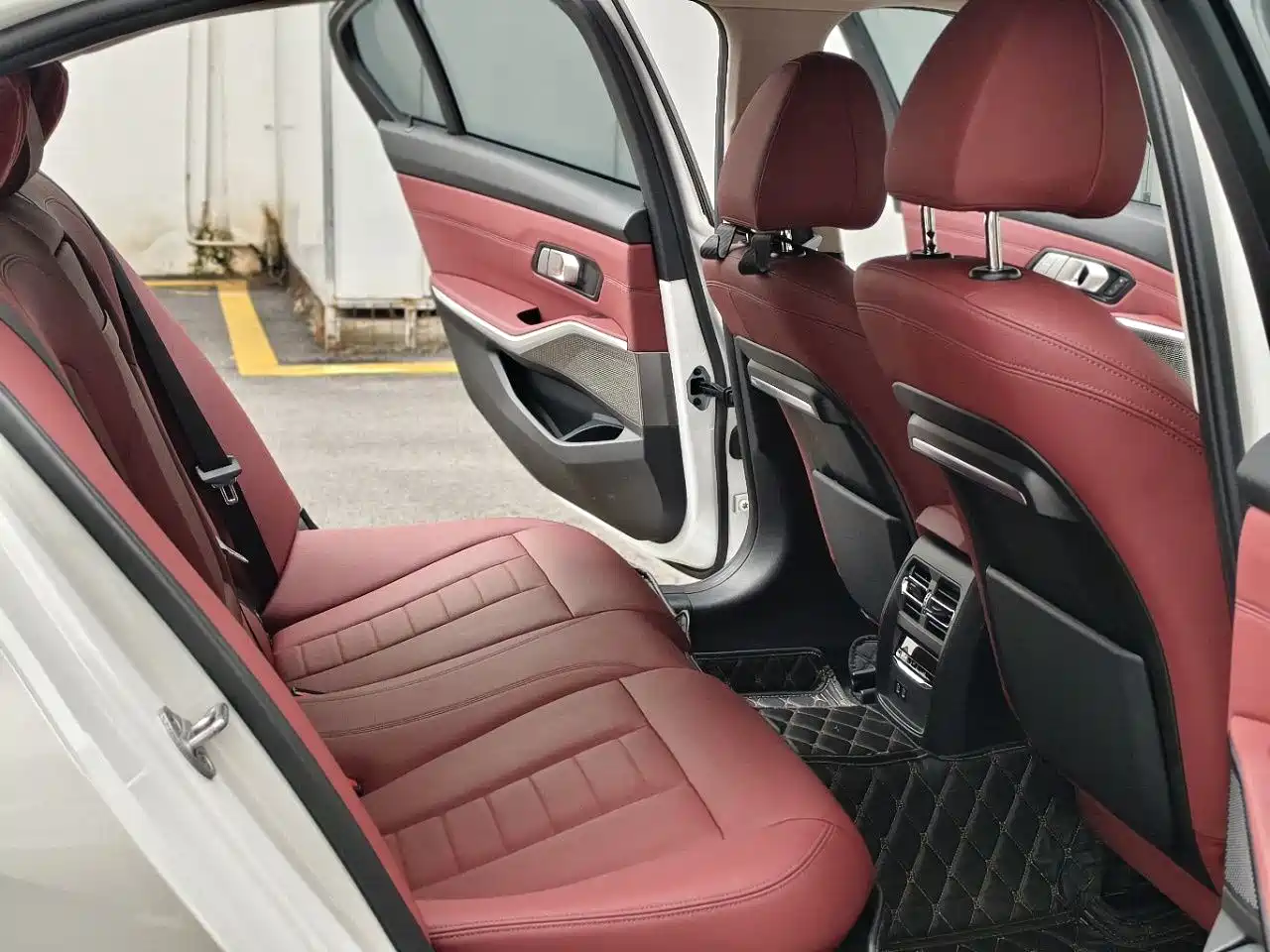 BMW 3 Series 2021 320Li M Sport Package фото 10