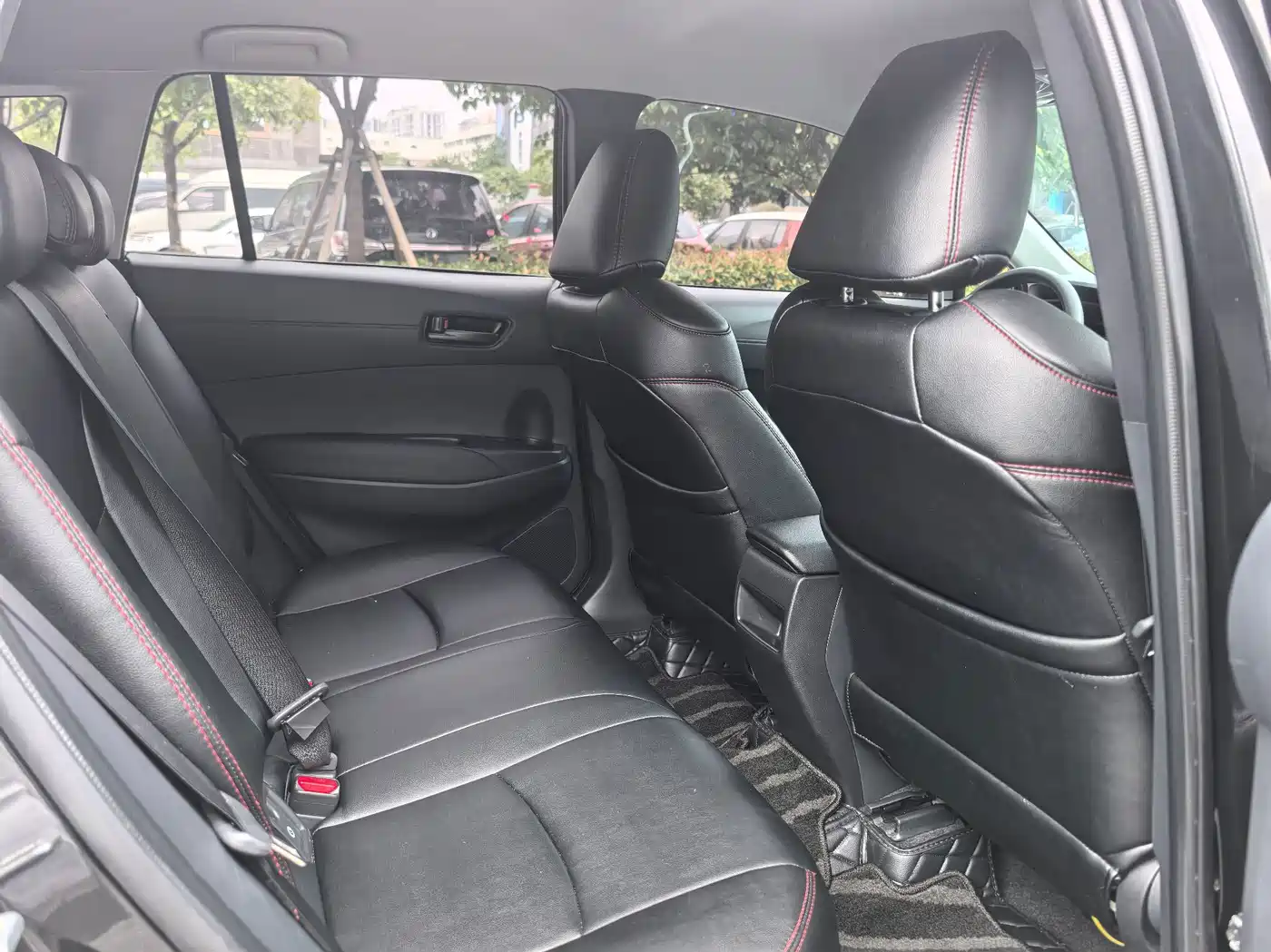 Toyota Corolla Cross 2025 2024 Model 2.0L Pioneer Edition