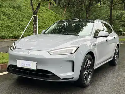 AITO M5