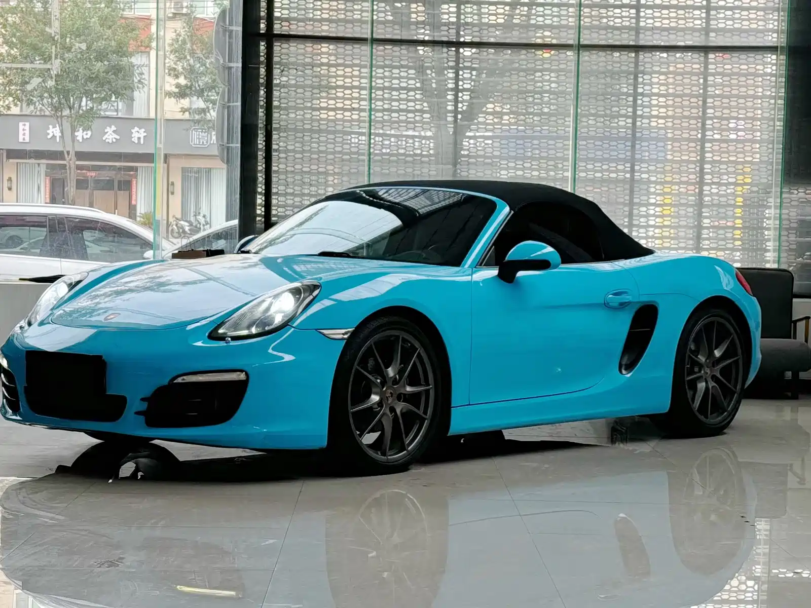 Photo 1 - Porsche Boxster