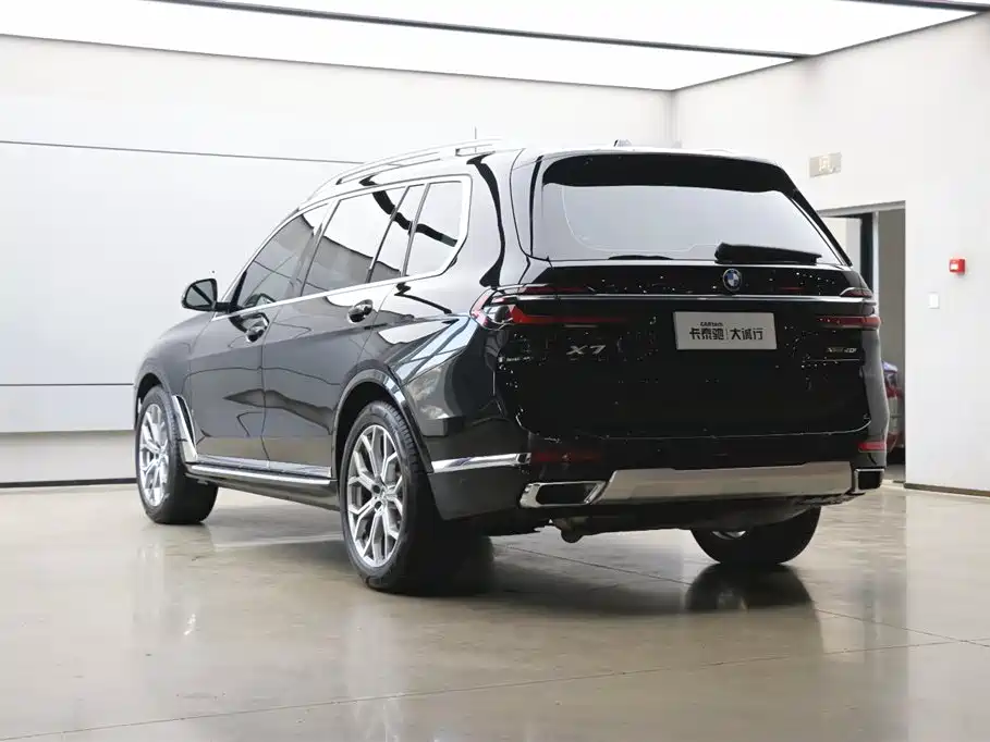 BMW X7 2023 xDrive40i Leading Luxury Package фото 34