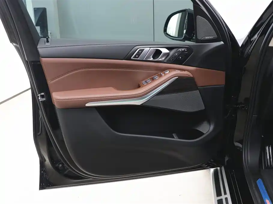BMW X7 2023 xDrive40i Leading Luxury Package фото 10
