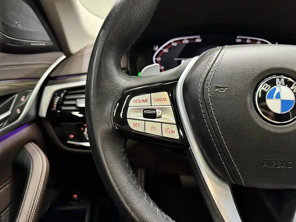 Фото 27 - BMW 5 Series