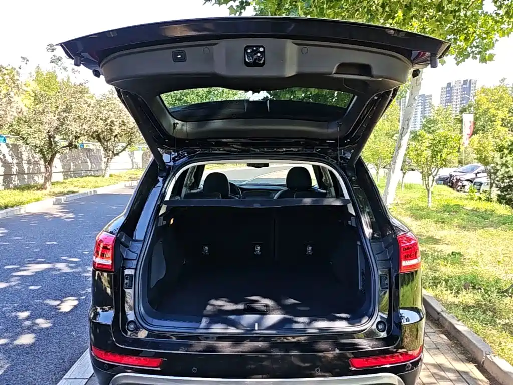 Фото 19 - Haval H7