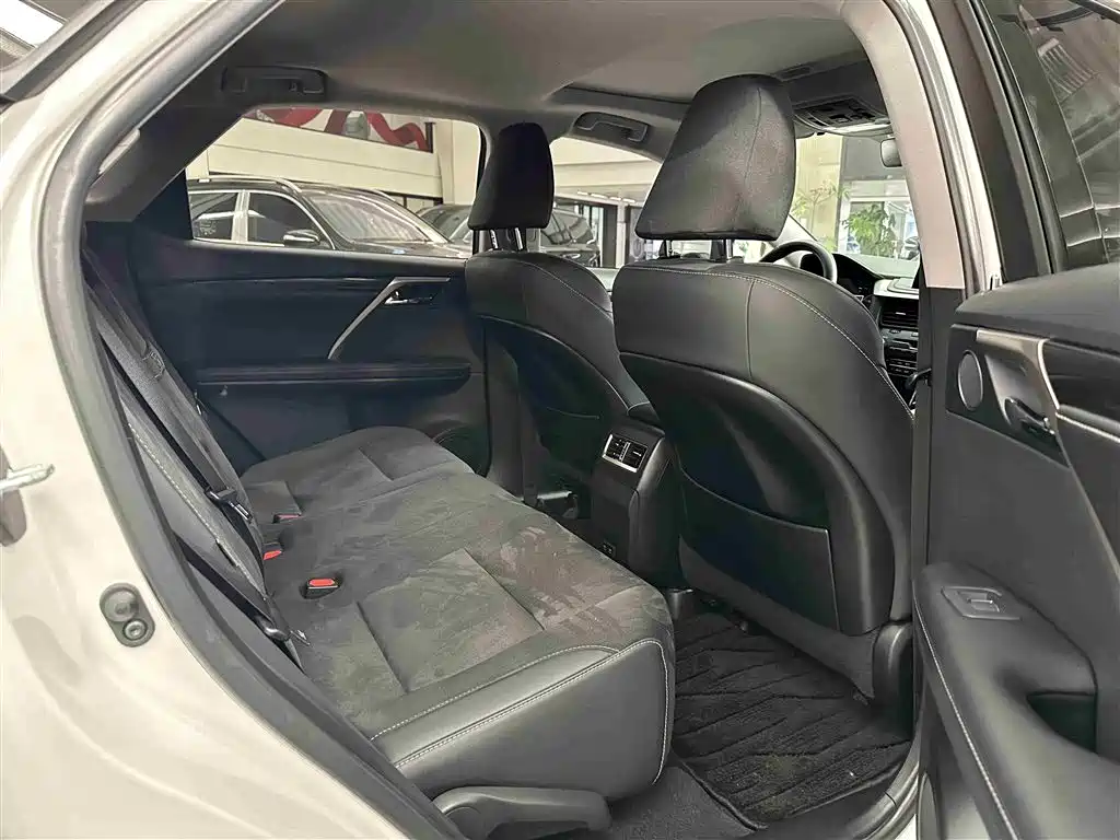 Lexus RX 2020 Facelift 300 2WD Elite Edition фото 16
