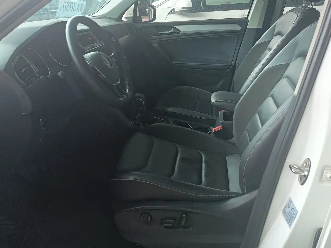 Volkswagen Tiguan L 2018 330TSI Automatic 2WD Luxury Edition фото 4