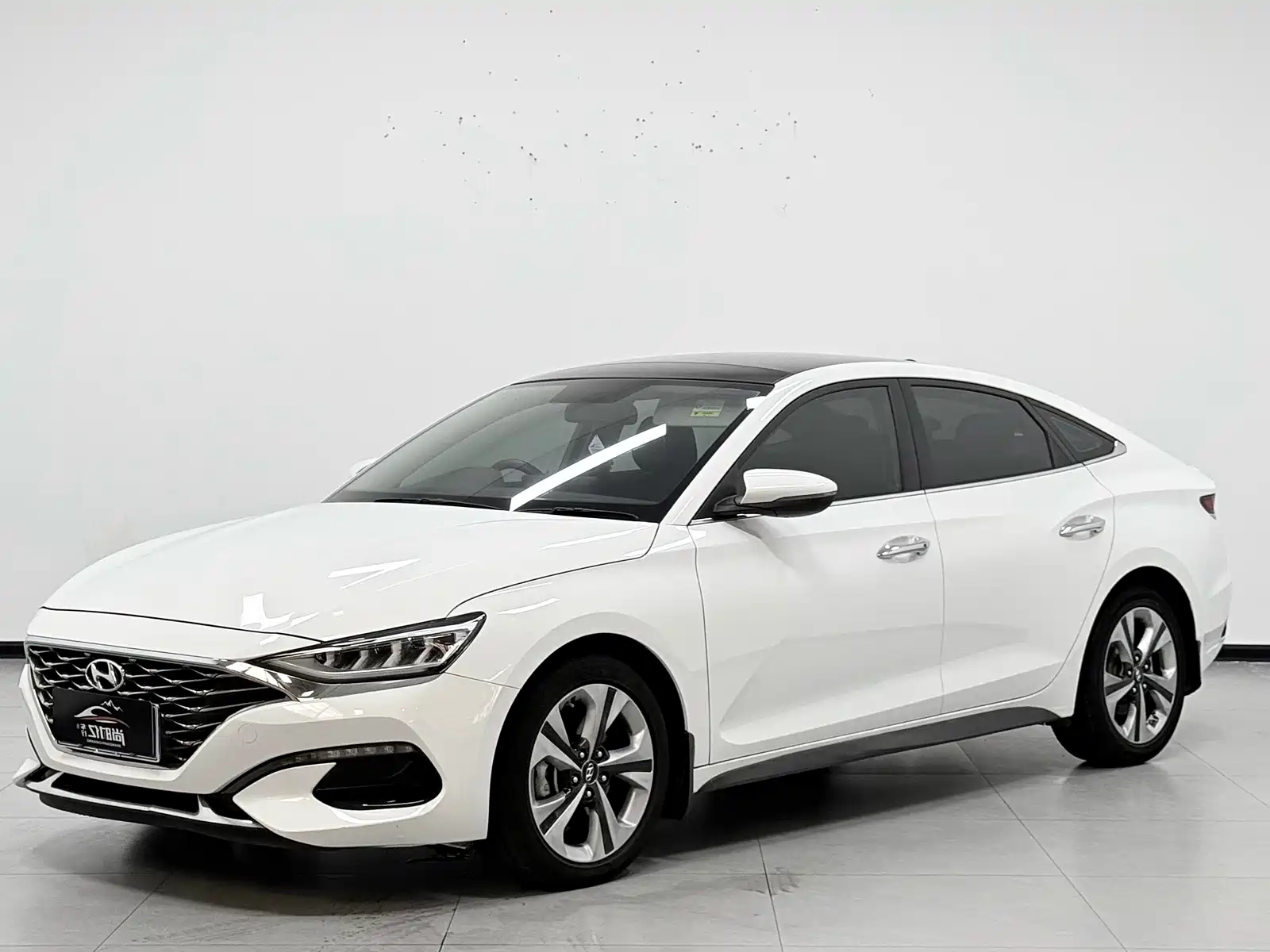 Photo 1 - Hyundai Lafesta