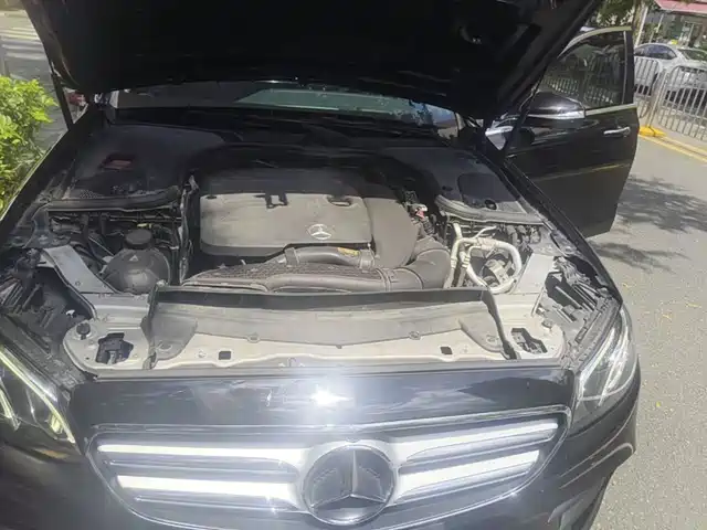 Mercedes-Benz E-Class 2020 Facelift E 300 L Sport Exclusive — фото 3