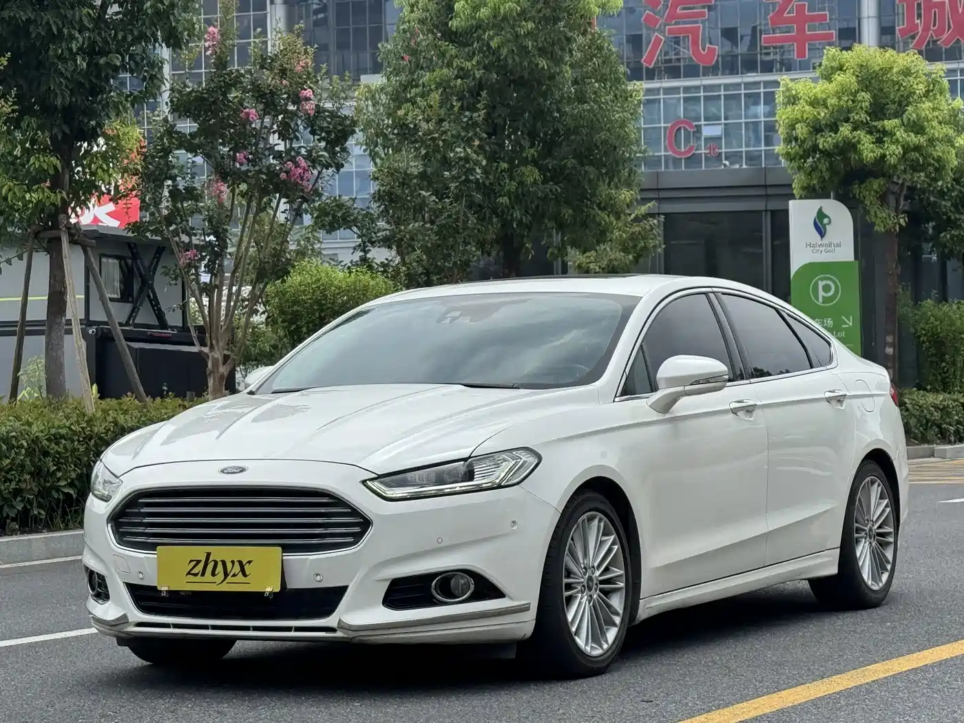 Фото 1 - Ford Mondeo