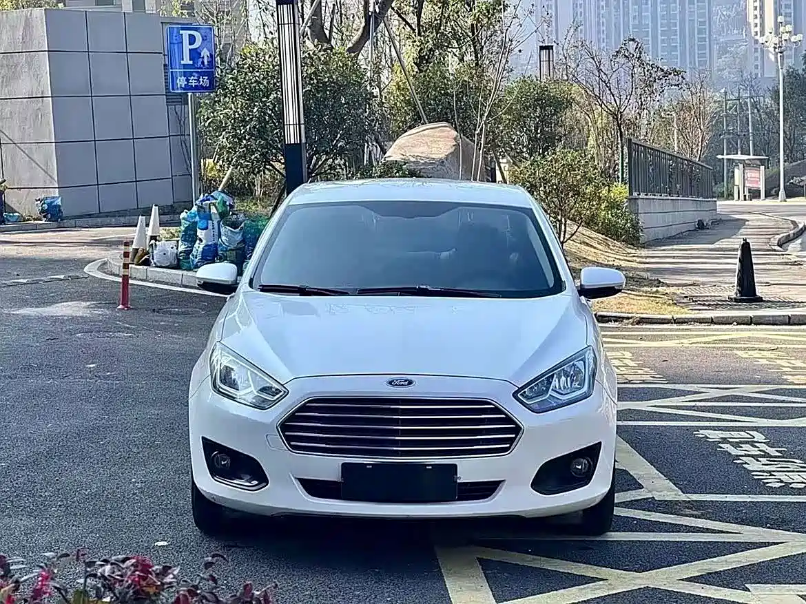 Ford Escort 2015 2015 1.5L Manual Comfort