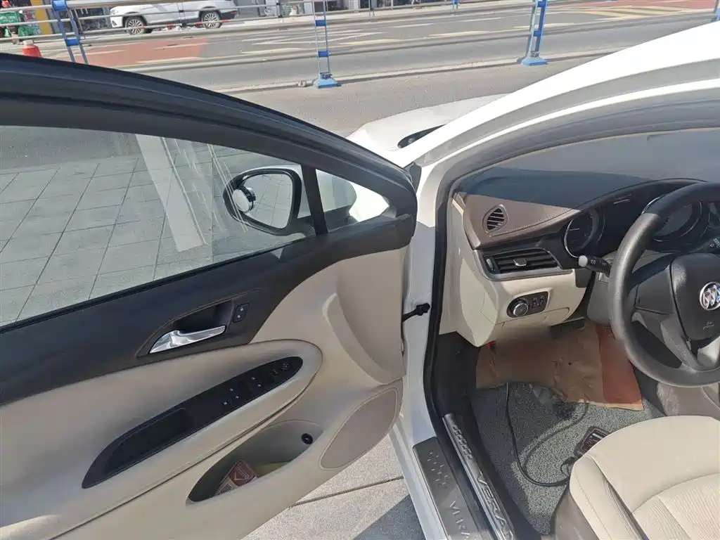 Buick Verano 2017 Sedan 15S Automatic Progressive фото 12