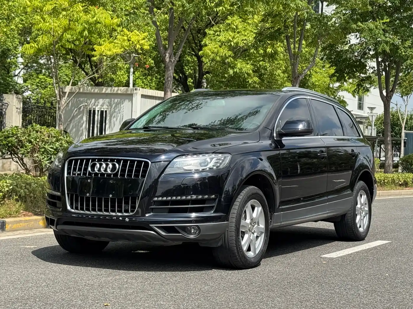 Фото 1 - Audi Q7
