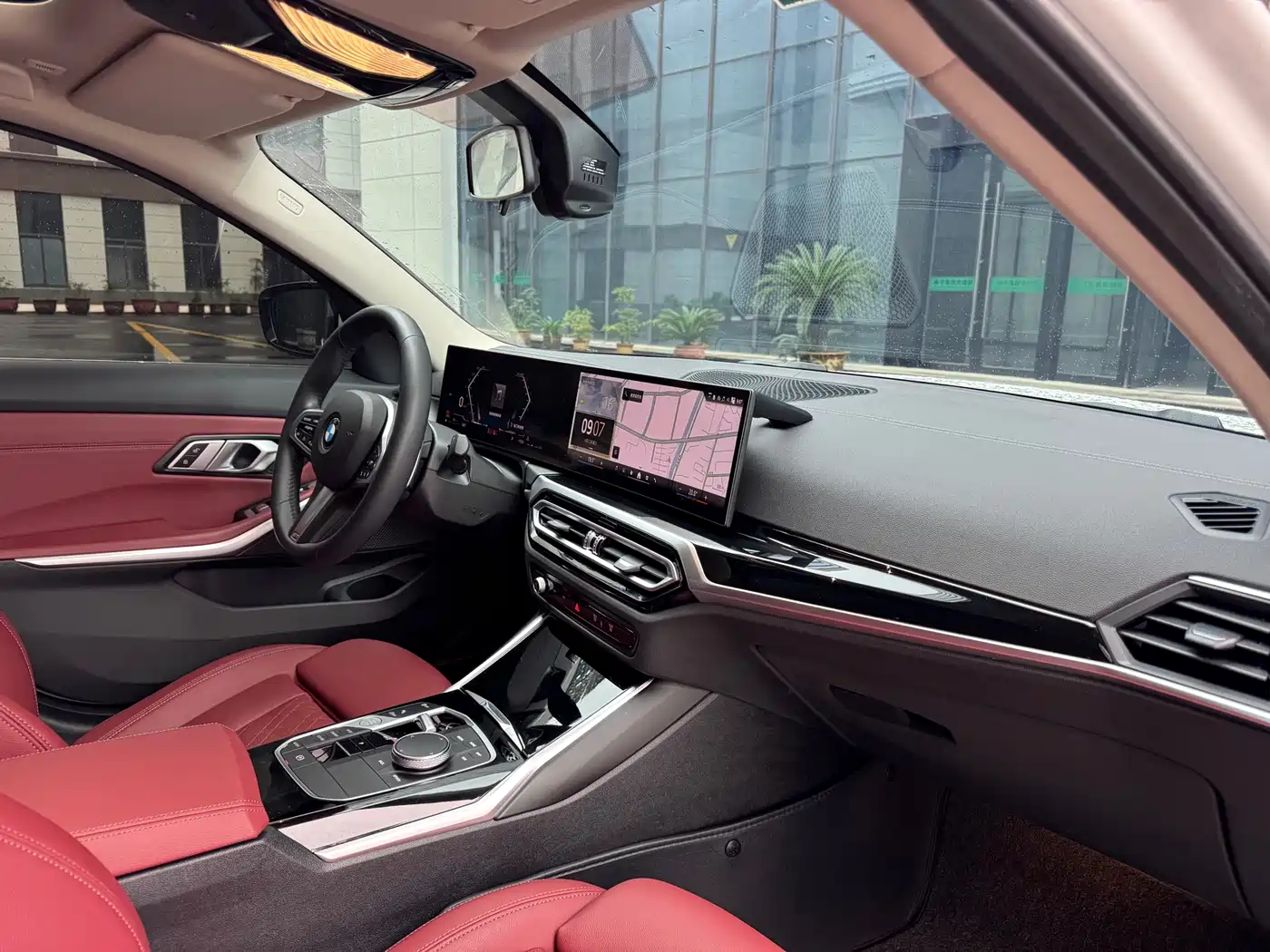 BMW 3 Series 2024 320Li M Sport Package фото 11