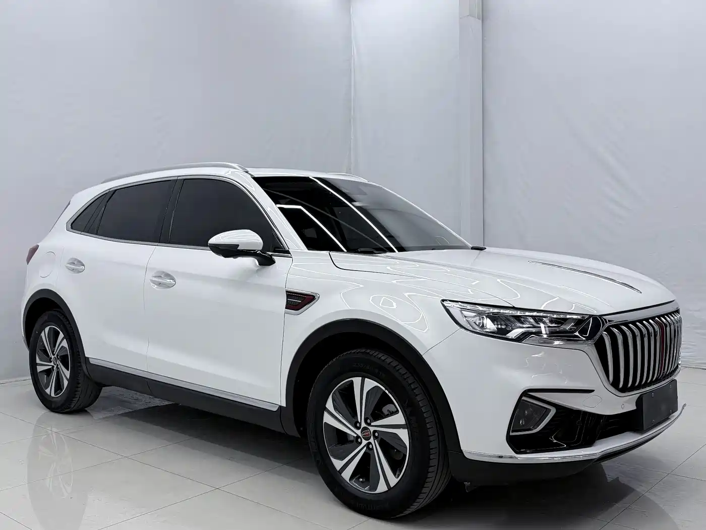 Hongqi HS5 2019 2.0T Smart Connect Enjoy Edition фото 3
