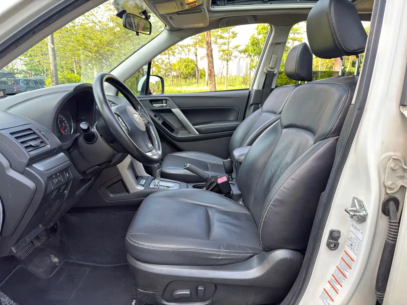 Photo 5 - Subaru Forester