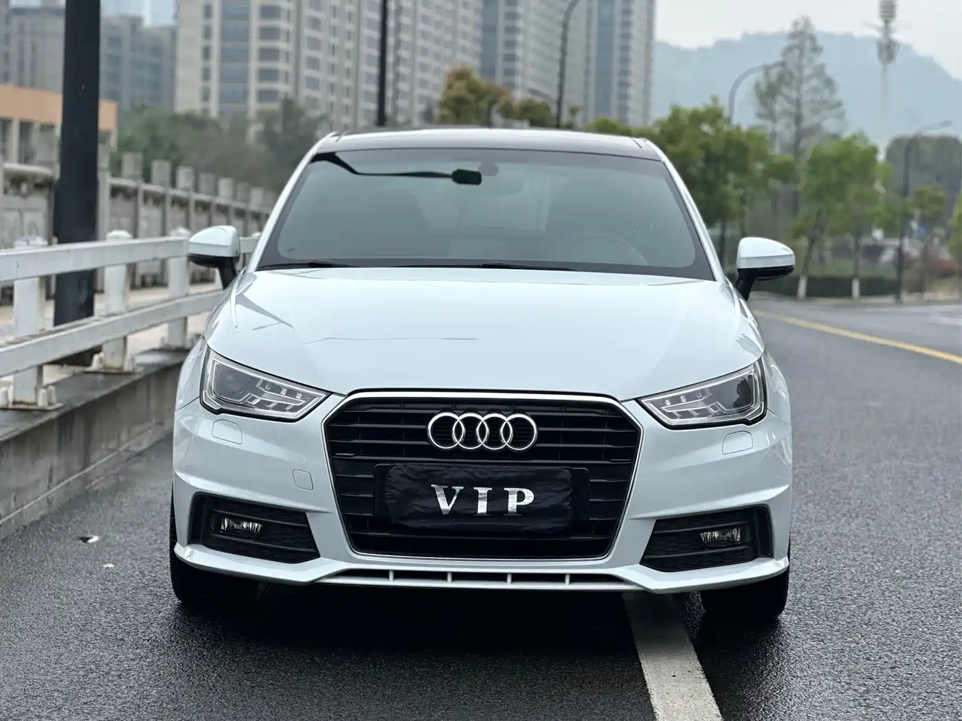 Audi A1 2016 30 TFSI Sportback S Line Sport Edition фото 2