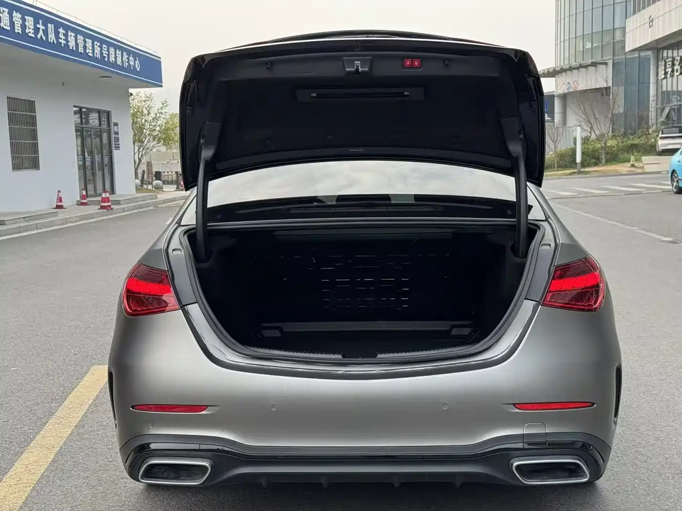 MERCEDES-BENZ C CLASS