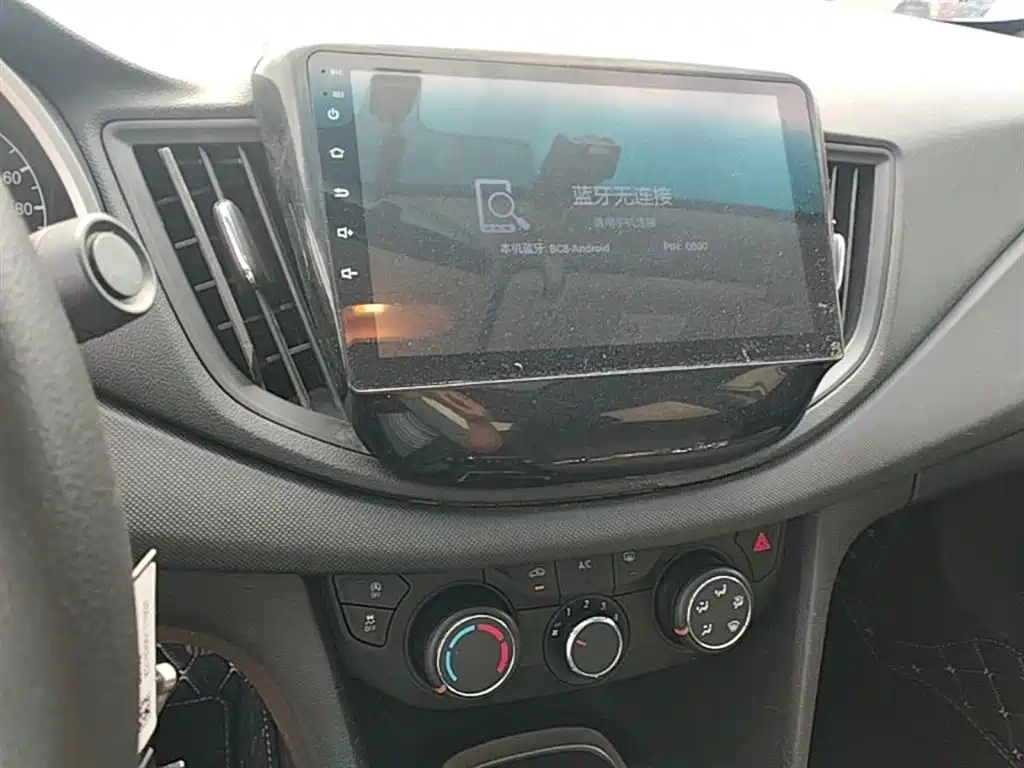 Chevrolet Cavalier 2018 320 Auto Enjoy Sunroof Edition фото 13