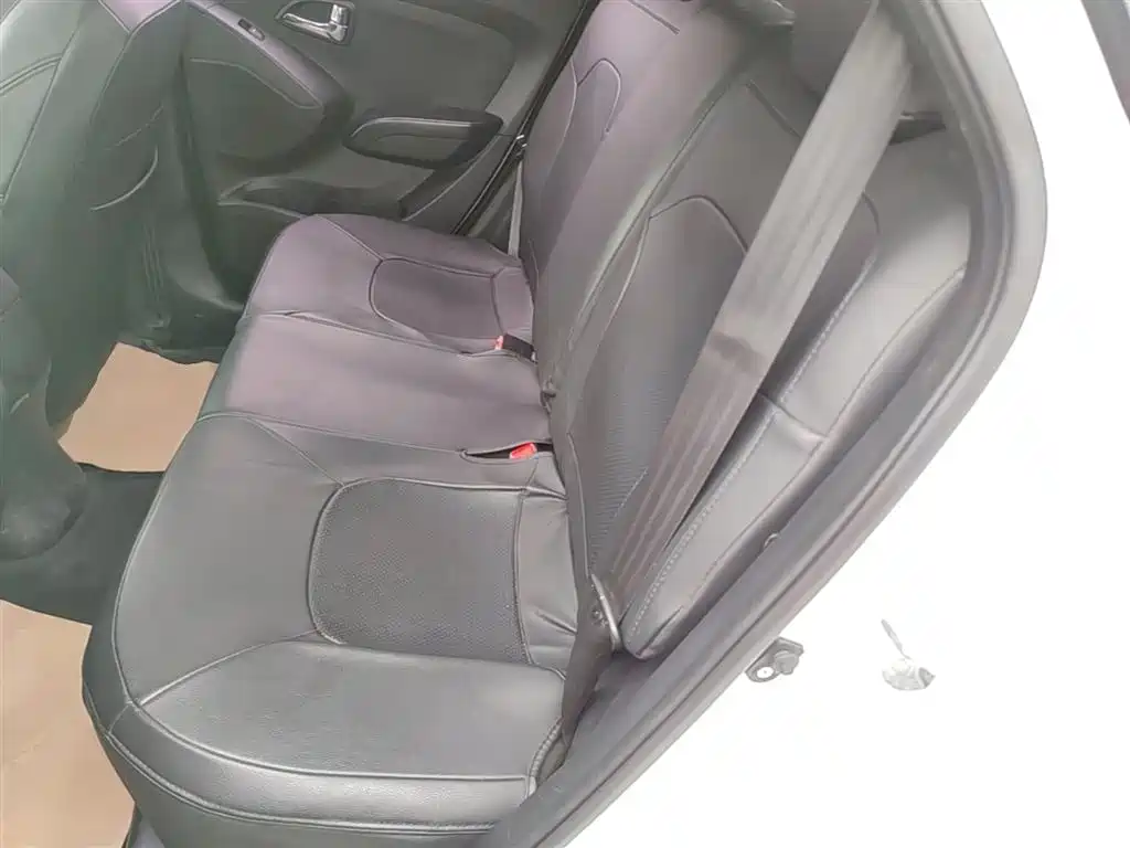 Hyundai Beijing Hyundai ix35 2015 2.0L Automatic 2WD Comfort China V фото 17