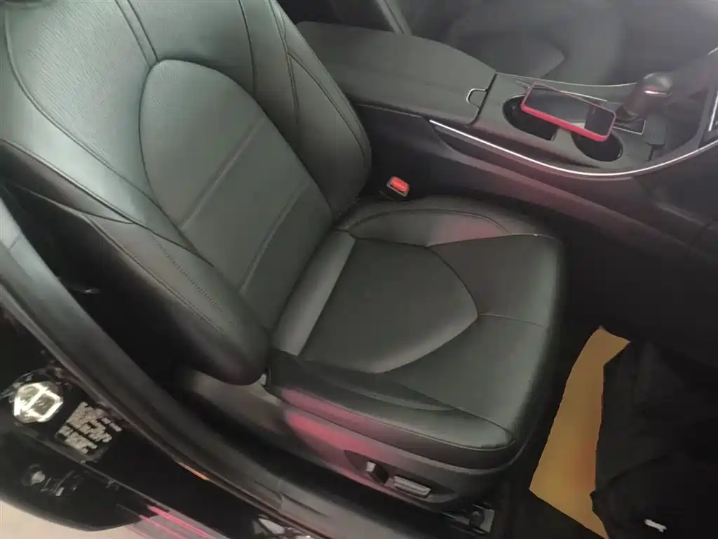 Toyota Avalon 2021 2.5L Luxury Edition фото 25