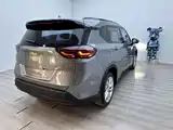 Photo 4 - Chevrolet Orlando