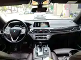 Фото 10 - BMW 7 Series