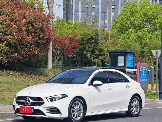 MERCEDES-BENZ A CLASS